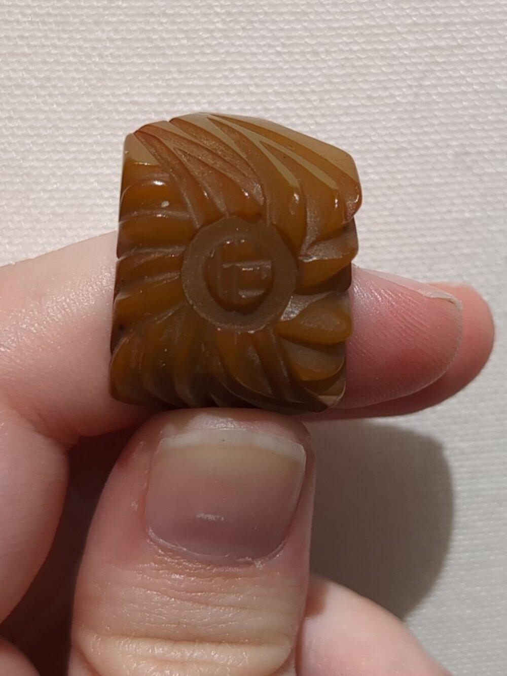 Vintage Carved Bakelite Ring • Butterscotch Olive • Art Deco • Tested Positive B - Picture 2 of 13